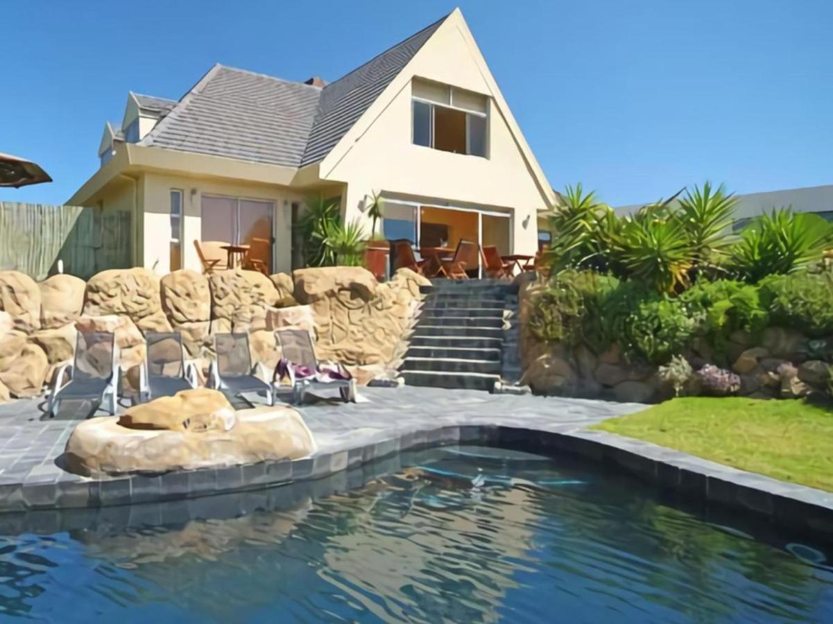 Mandalay Beach Guest House Bloubergstrand Buitenkant foto
